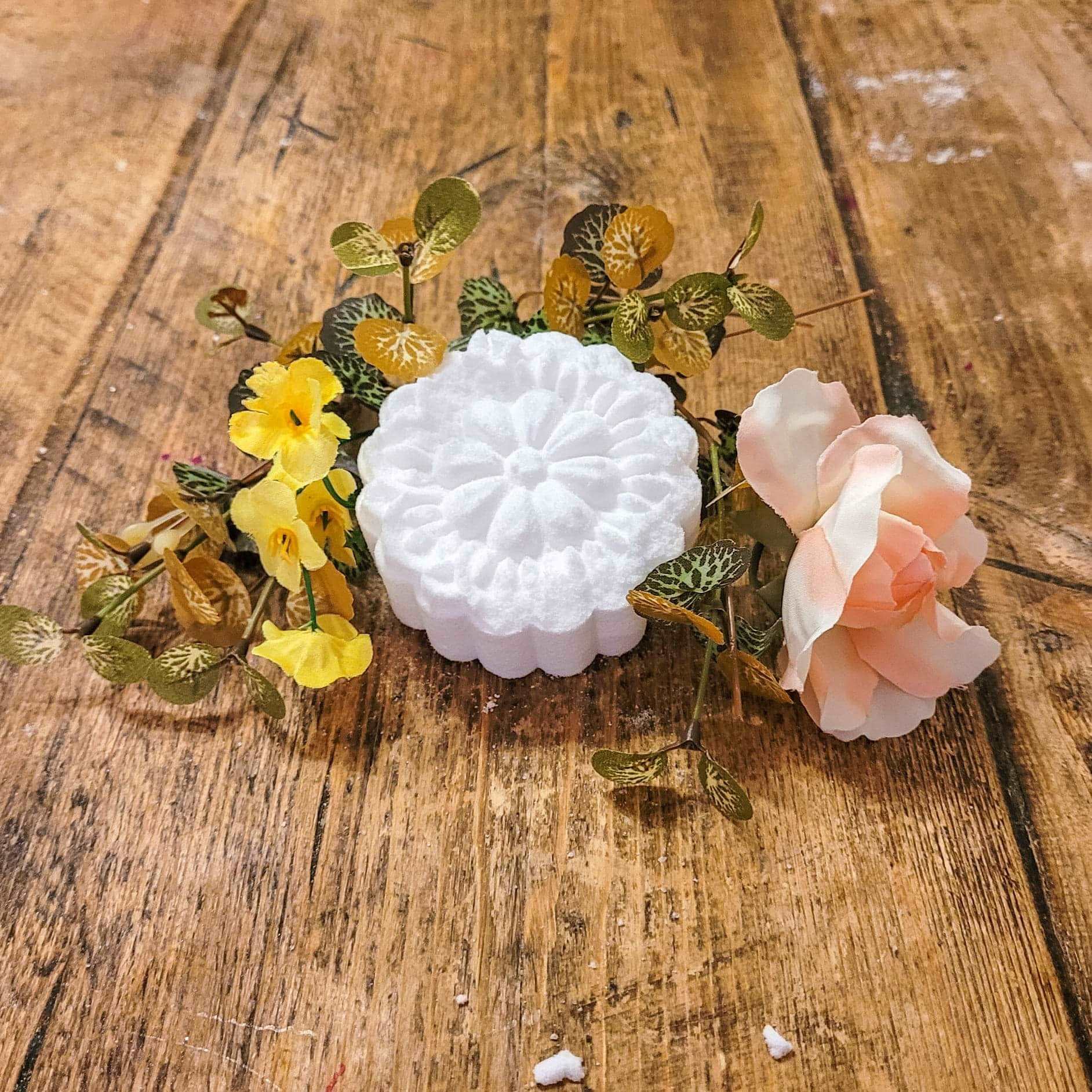 Foaming Bath Bomb clearance - The Cornish Scent Company
