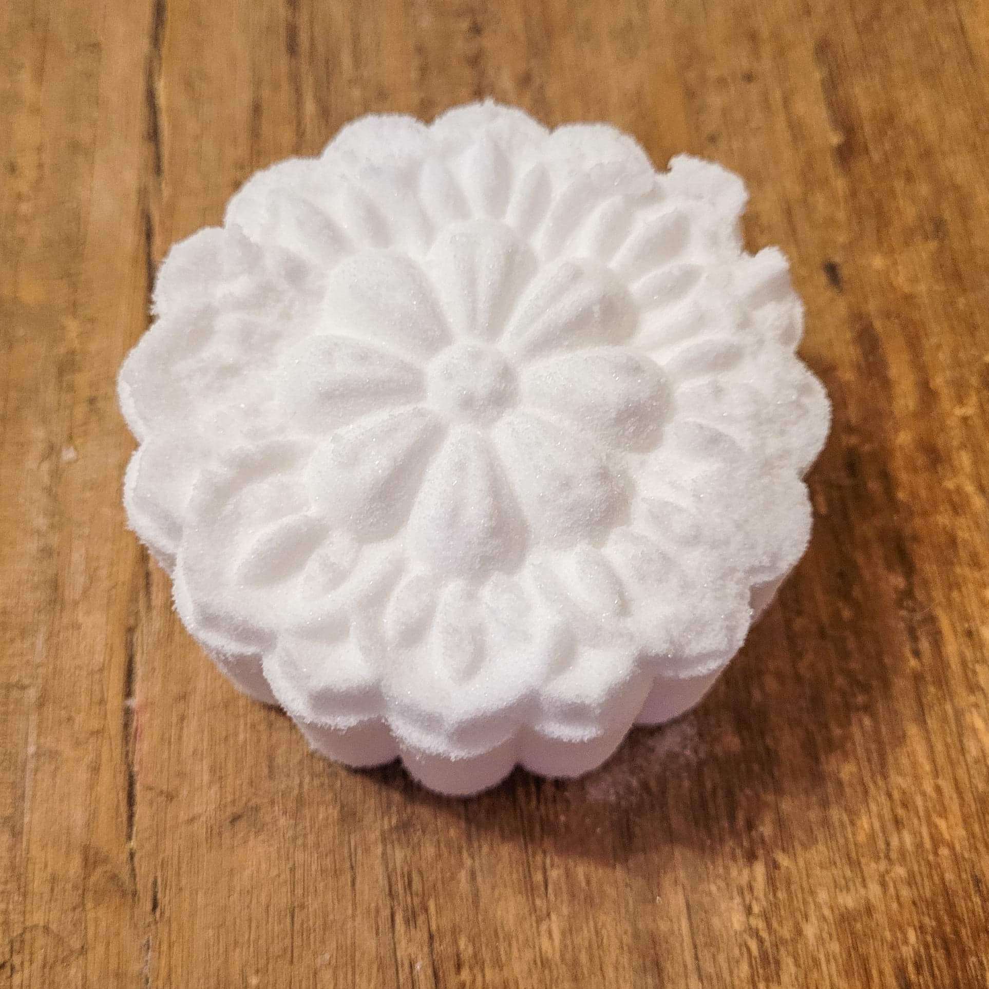 Foaming Bath Bomb clearance - The Cornish Scent Company