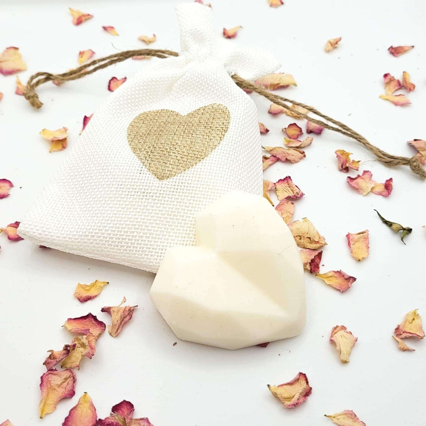 Large Geometric heart melt / wedding favours - The Cornish Scent Company