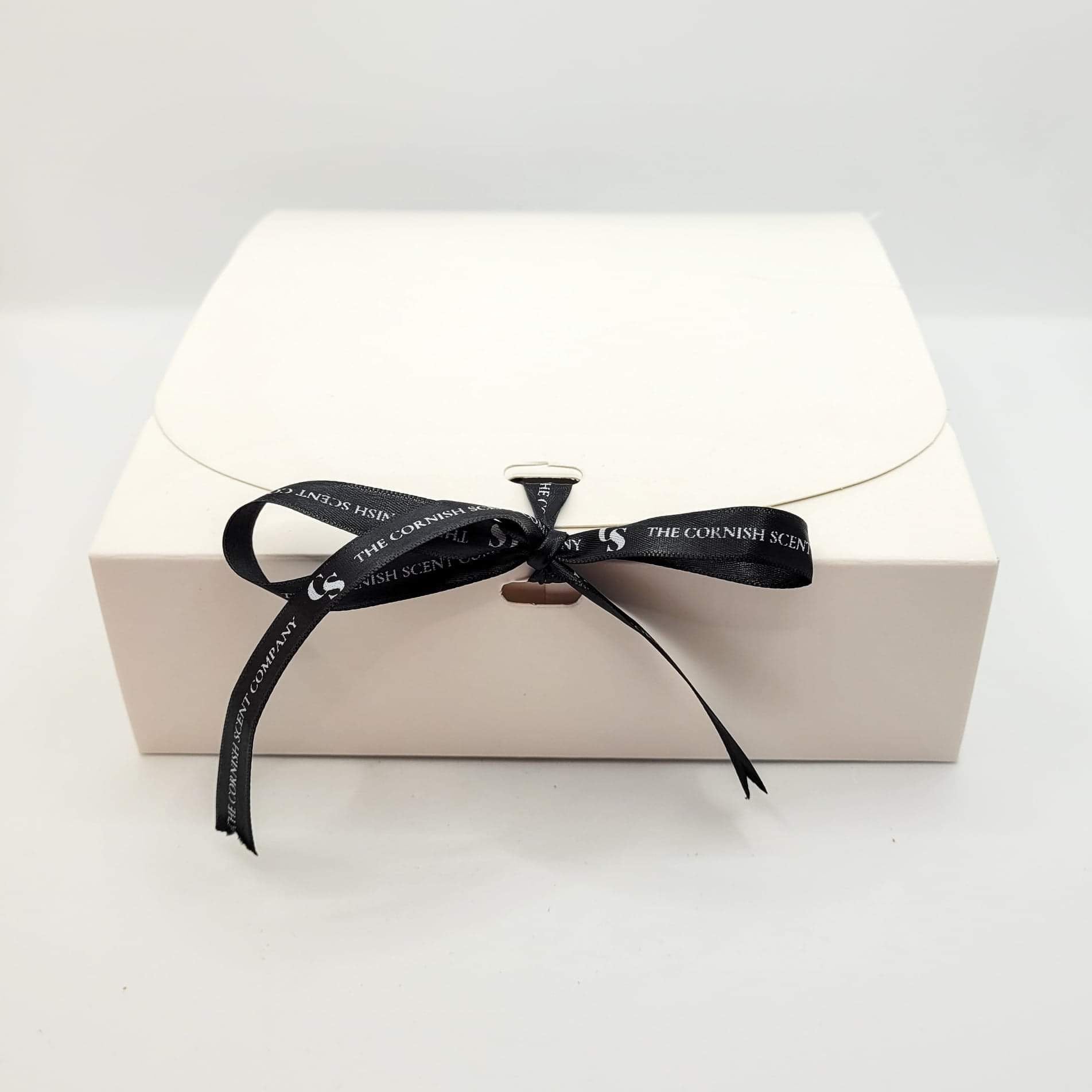 Luxury shaving / grooming kit for men - The Cornish Scent Company